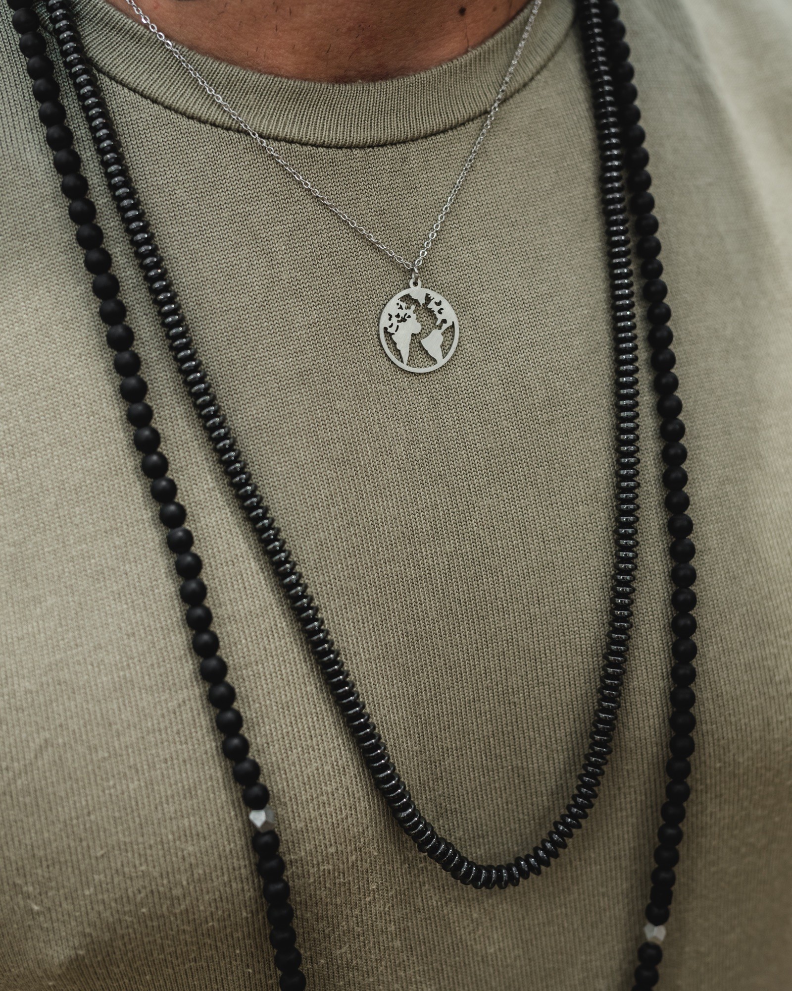 Naszyjnik męski – posrebrzany – Mapa Świata