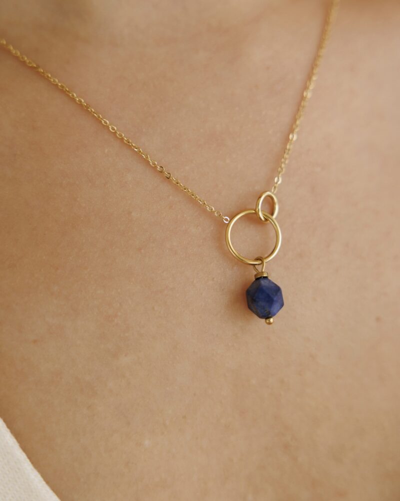 Naszyjnik koła Navy Blue - stal szlachetna pozłacana, naturalny Lapis Lazuli