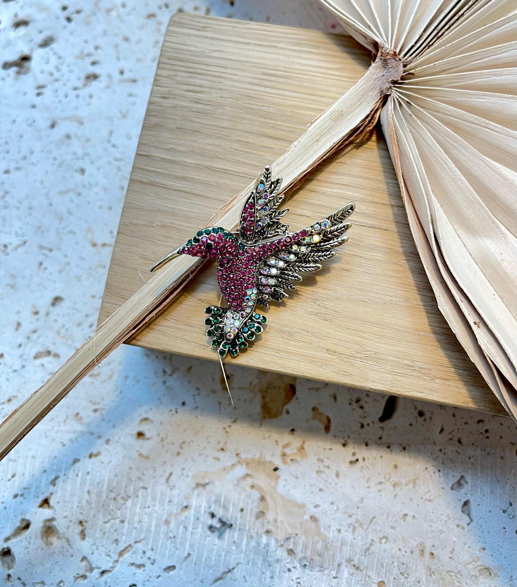 Broszka „Koliber” różowy