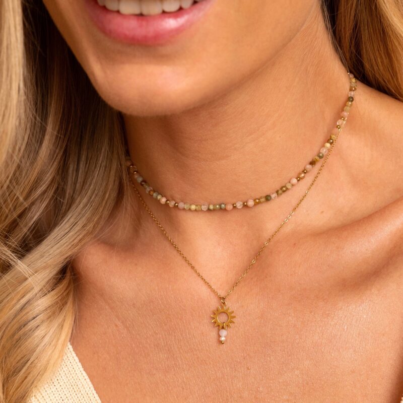 Naszyjnik "Spring sun" - Opal peruwiański, Perełka słodkowodna - stal szlachetna pozłacana