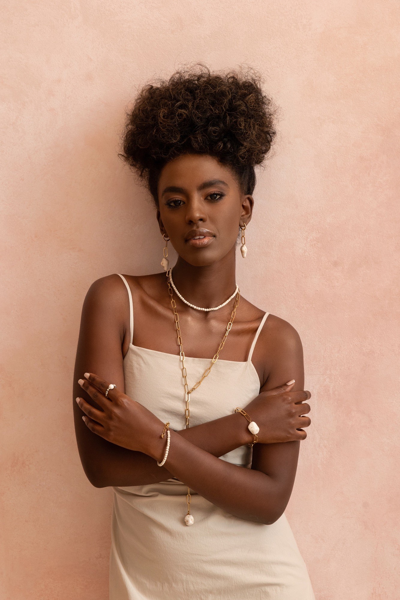 Naszyjnik typu choker „Kalifornia” – Howlit