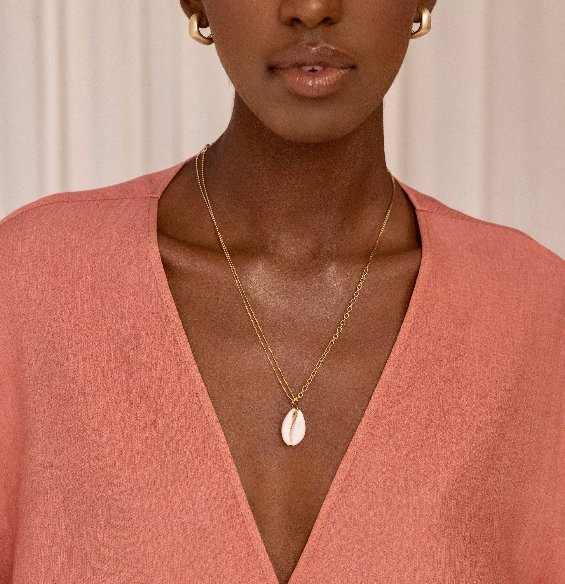 Naszyjnik z muszlą „Madagaskar” – stal szlachetna pozłacana