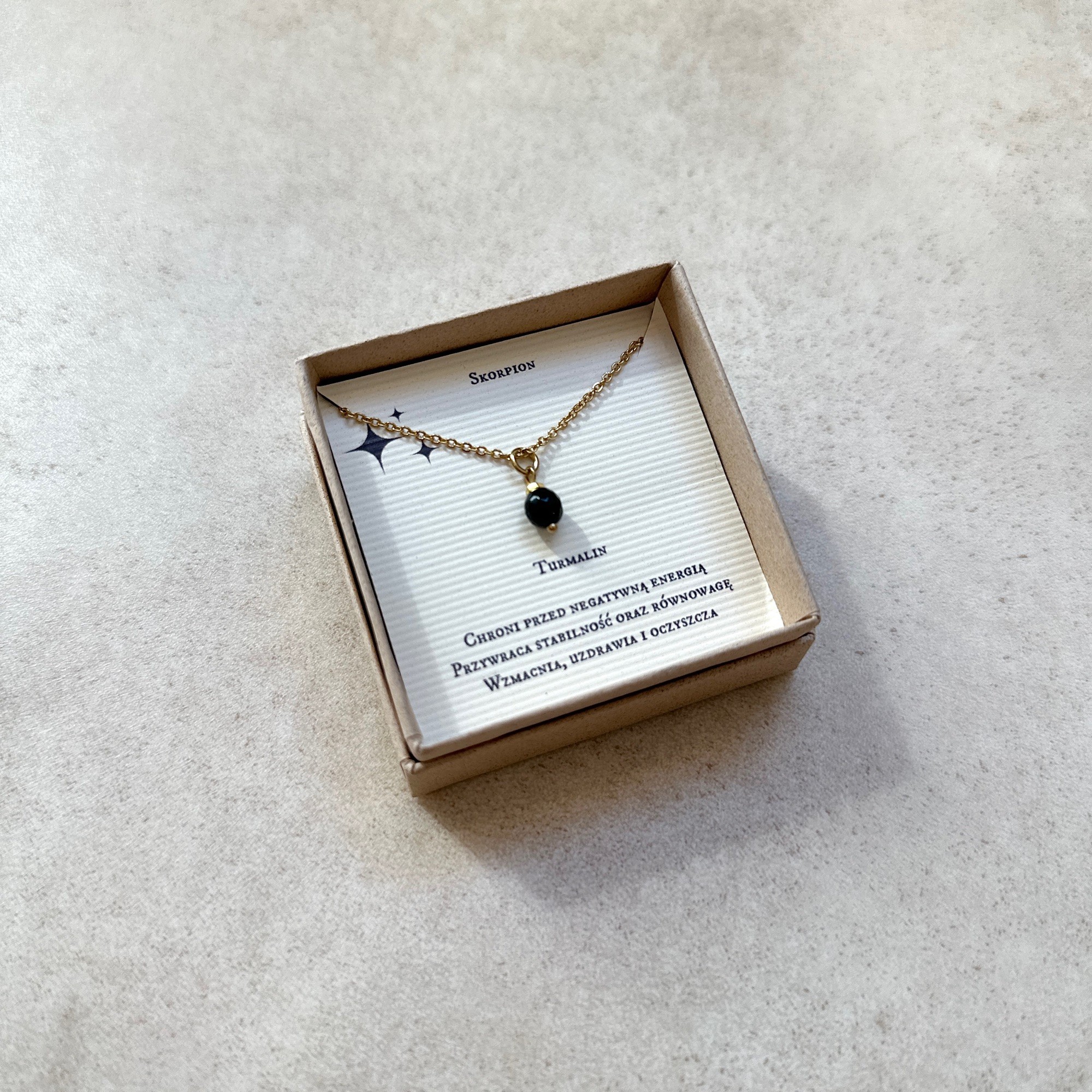 Naszyjnik zodiakalny – Skorpion – Turmalin czarny – stal szlachetna pozłacana