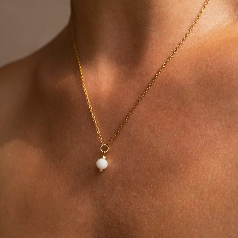 Naszyjnik zodiakalny - Koziorożec - Kamień Księżycowy - stal szlachetna pozłacana