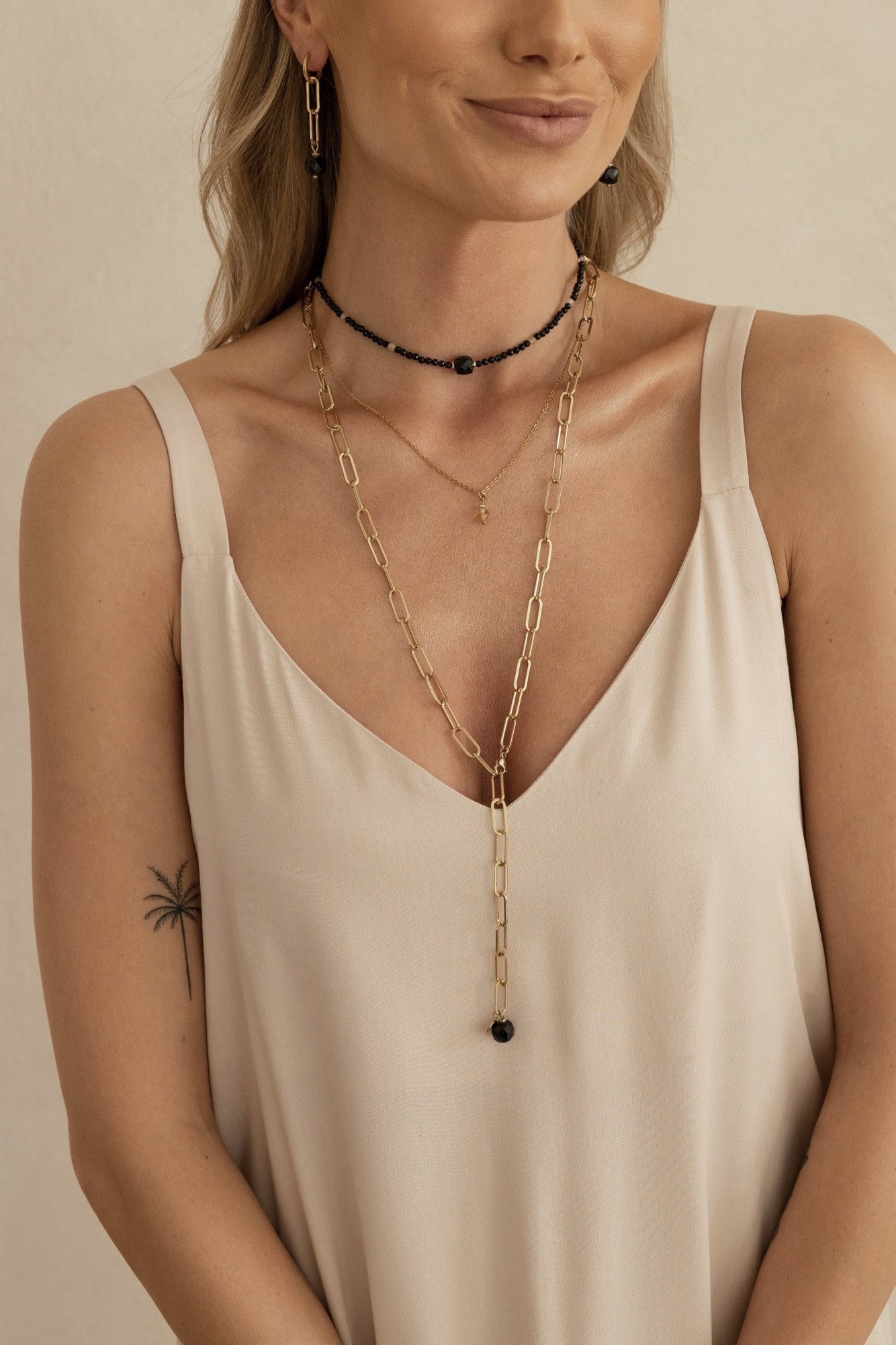 Długi naszyjnik „Black balance chain” – Agat Czarny – stal szlachetna pozłacana