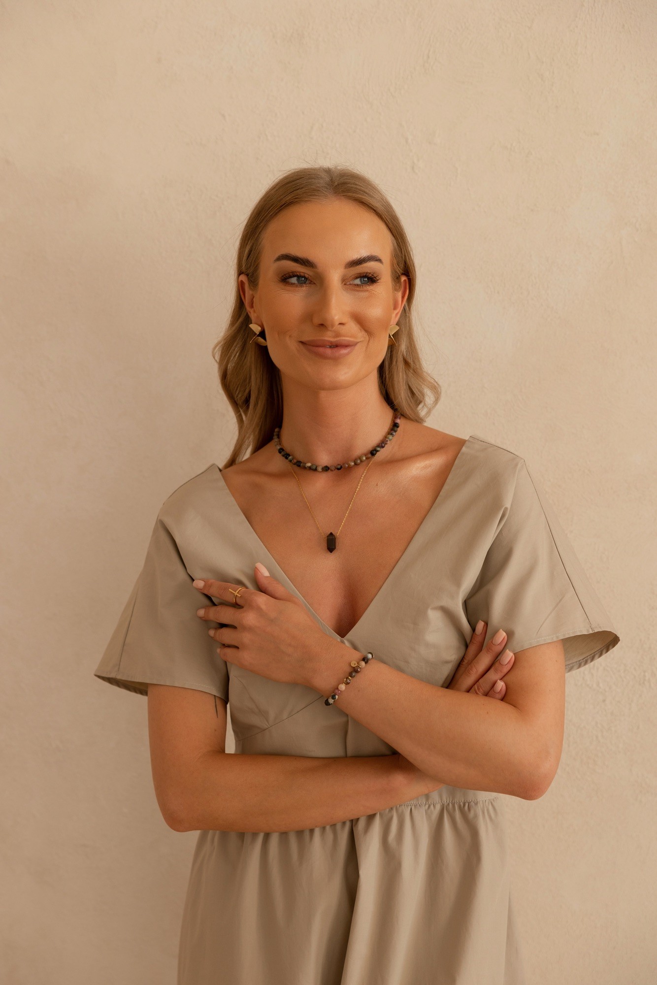 Naszyjnik „Harmony” – Kwarc Dymny – łańcuszek ze stali szlachetnej pozłacanej