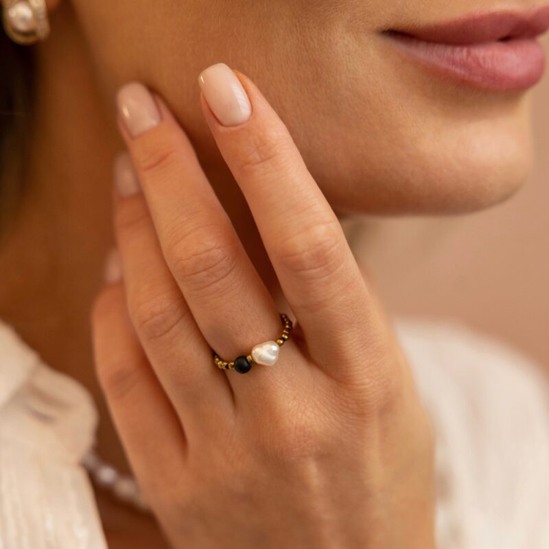 Pierścionek "Pearl black" - Perła słodkowodna, Onyks, Hematyt