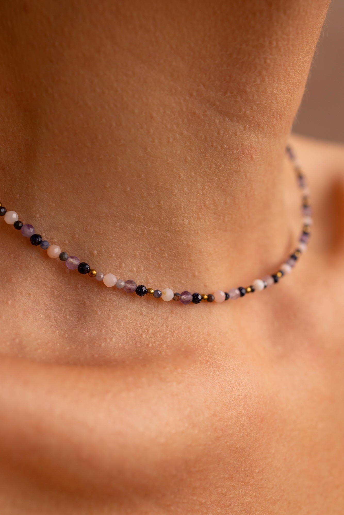 Choker zodiakalny – Wodnik