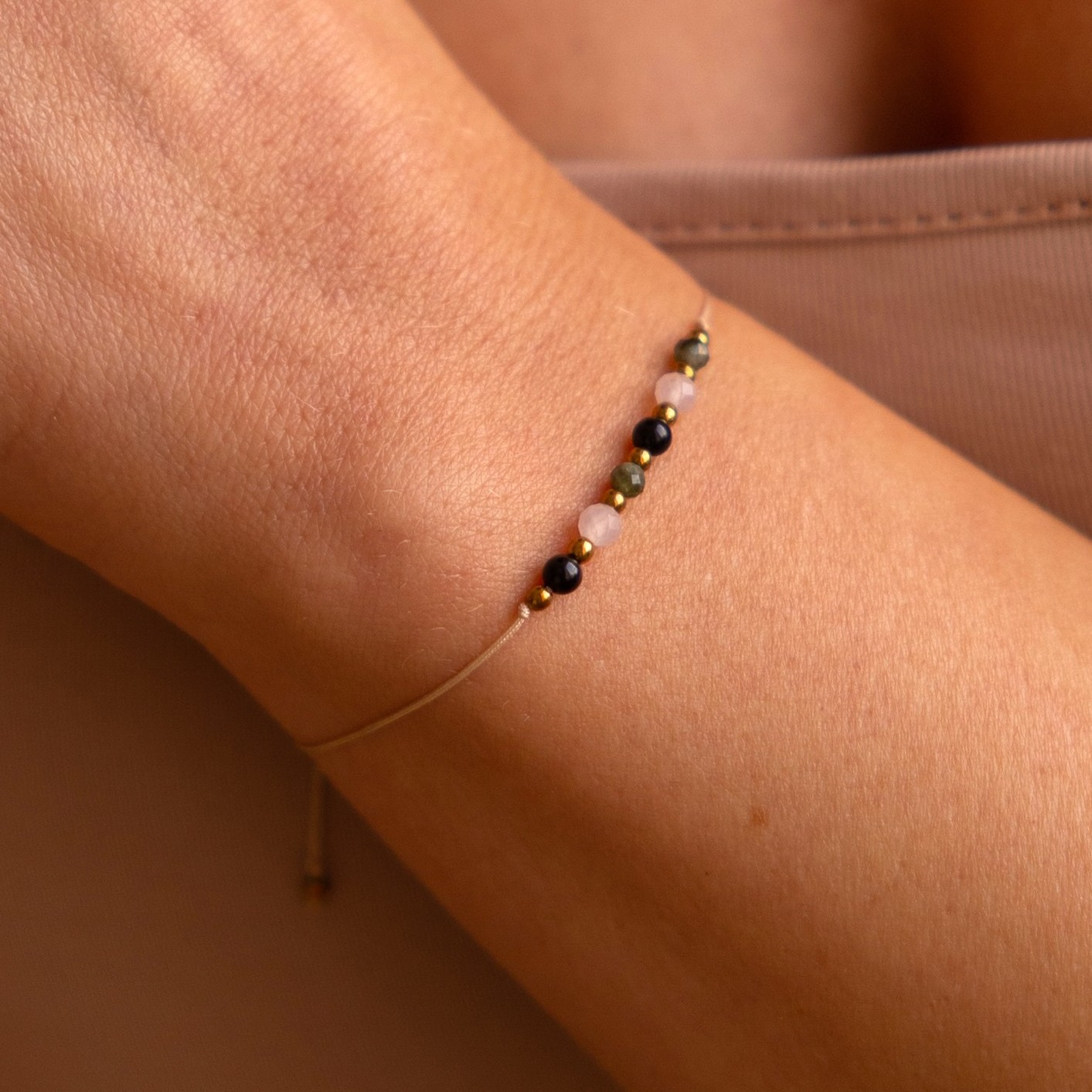 Bransoletka sznurkowa zodiakalna – Waga