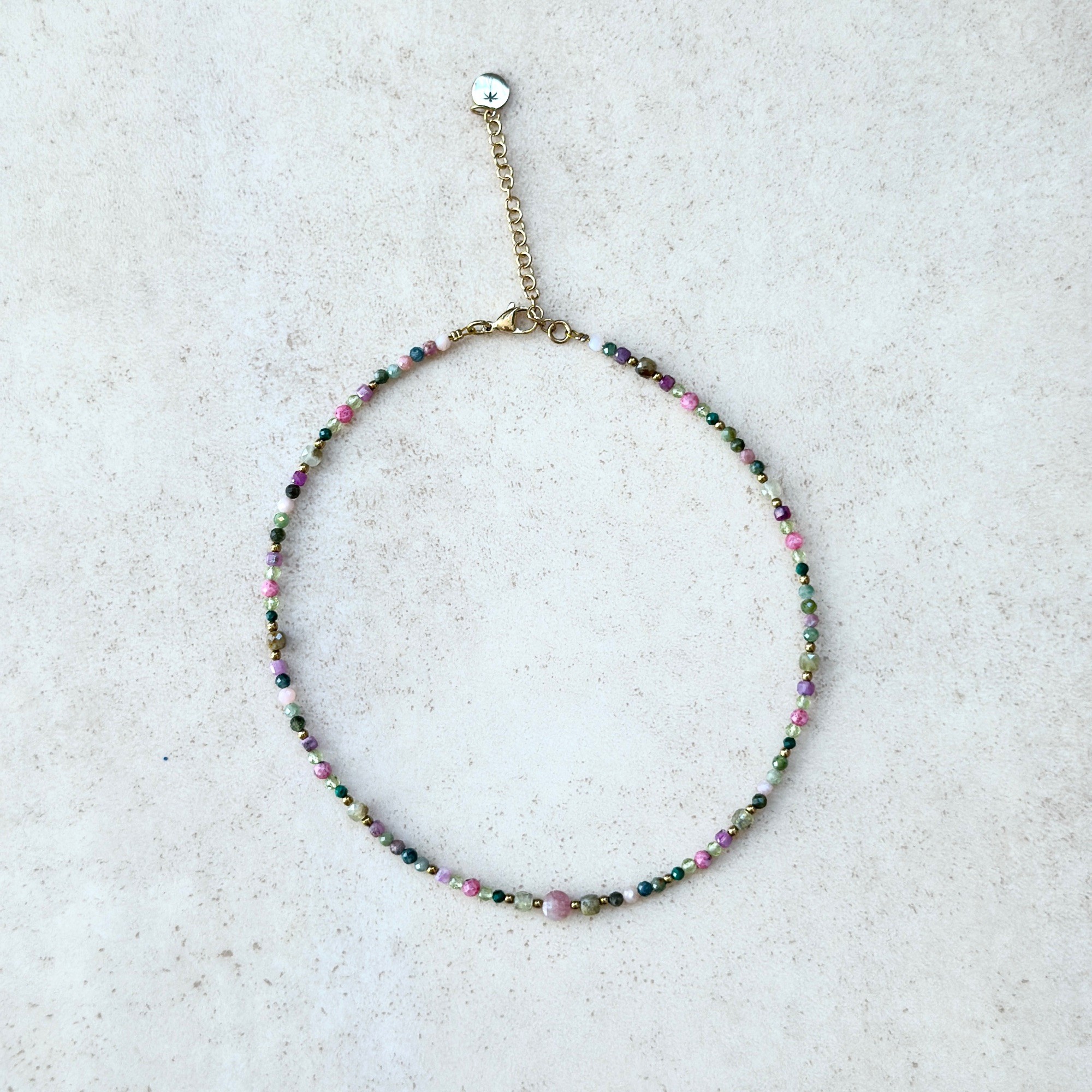 Naszyjnik typu choker „Spring time” – kamienie naturalne, stal szlachetna