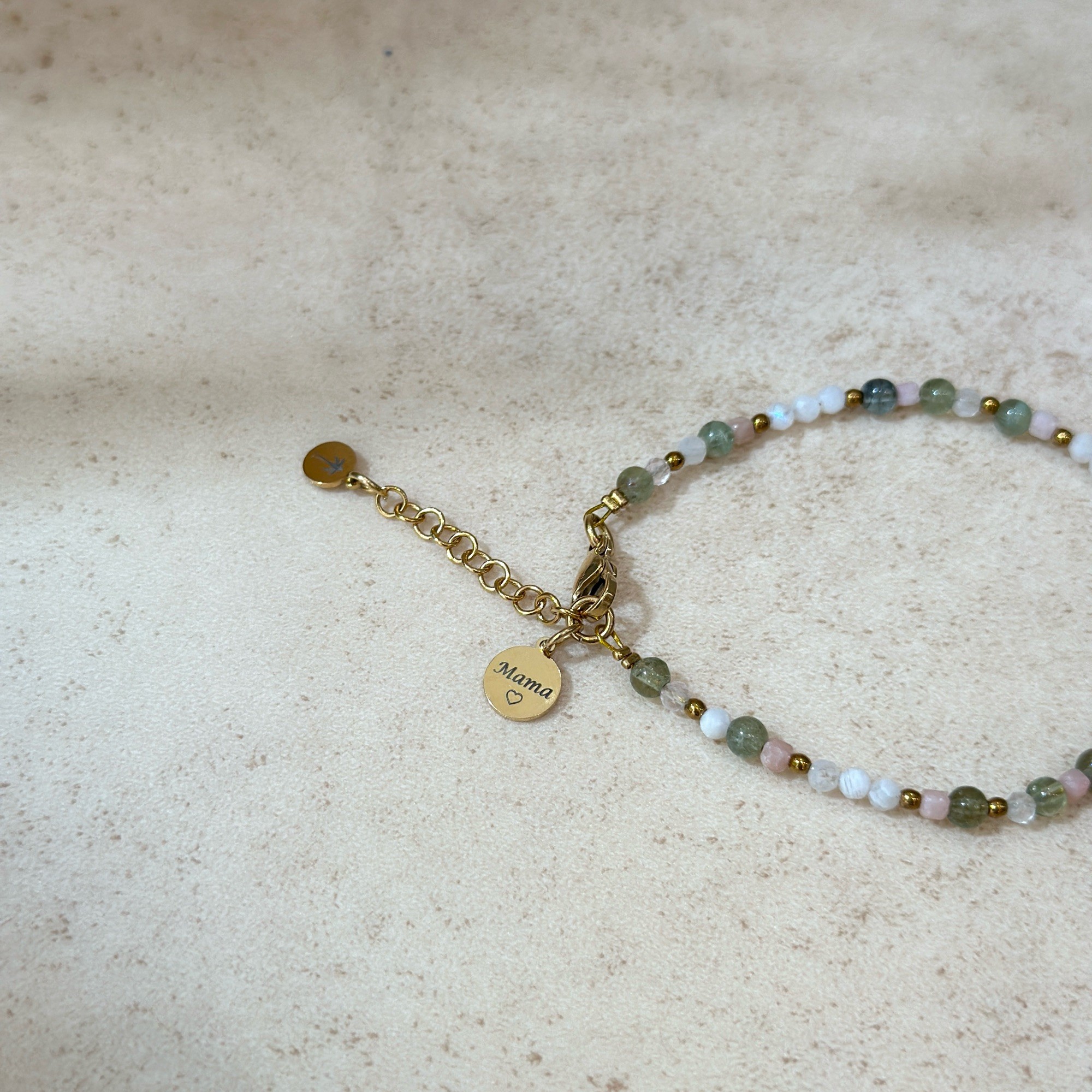 Bransoletka Mama – Bransoletka z kamieni naturalnych – bransoletka z grawerem Mama