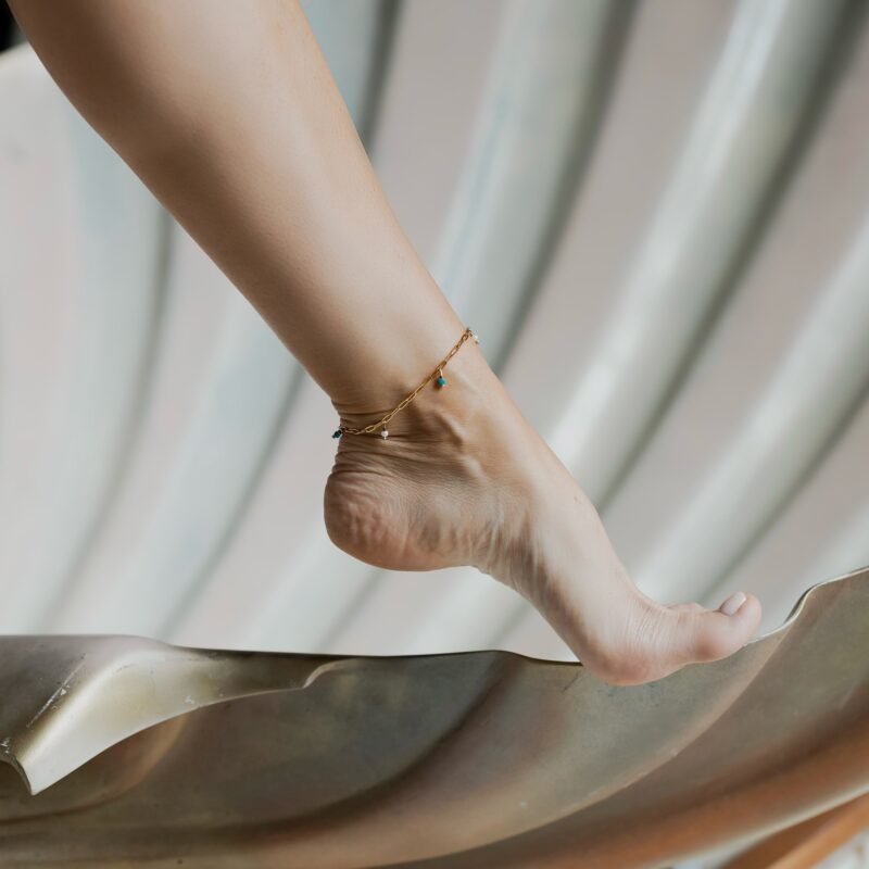 Bransoletka na nogę "Oasis Pearl" - bransoletka z perłą i Apatytem