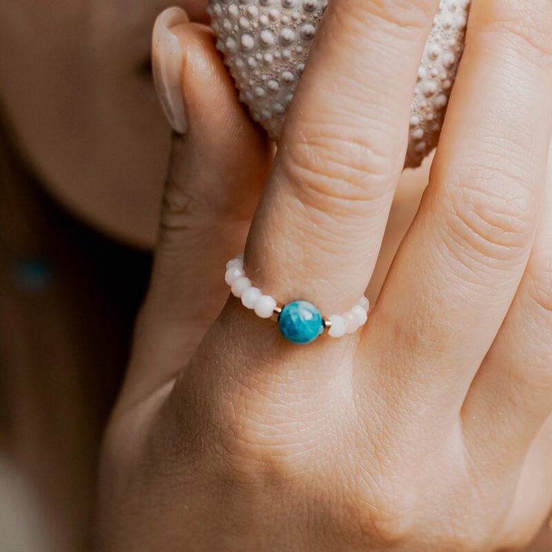 Pierścionek elastyczny "Oasis" - Apatyt, Opal Peruwiański, Hematyt