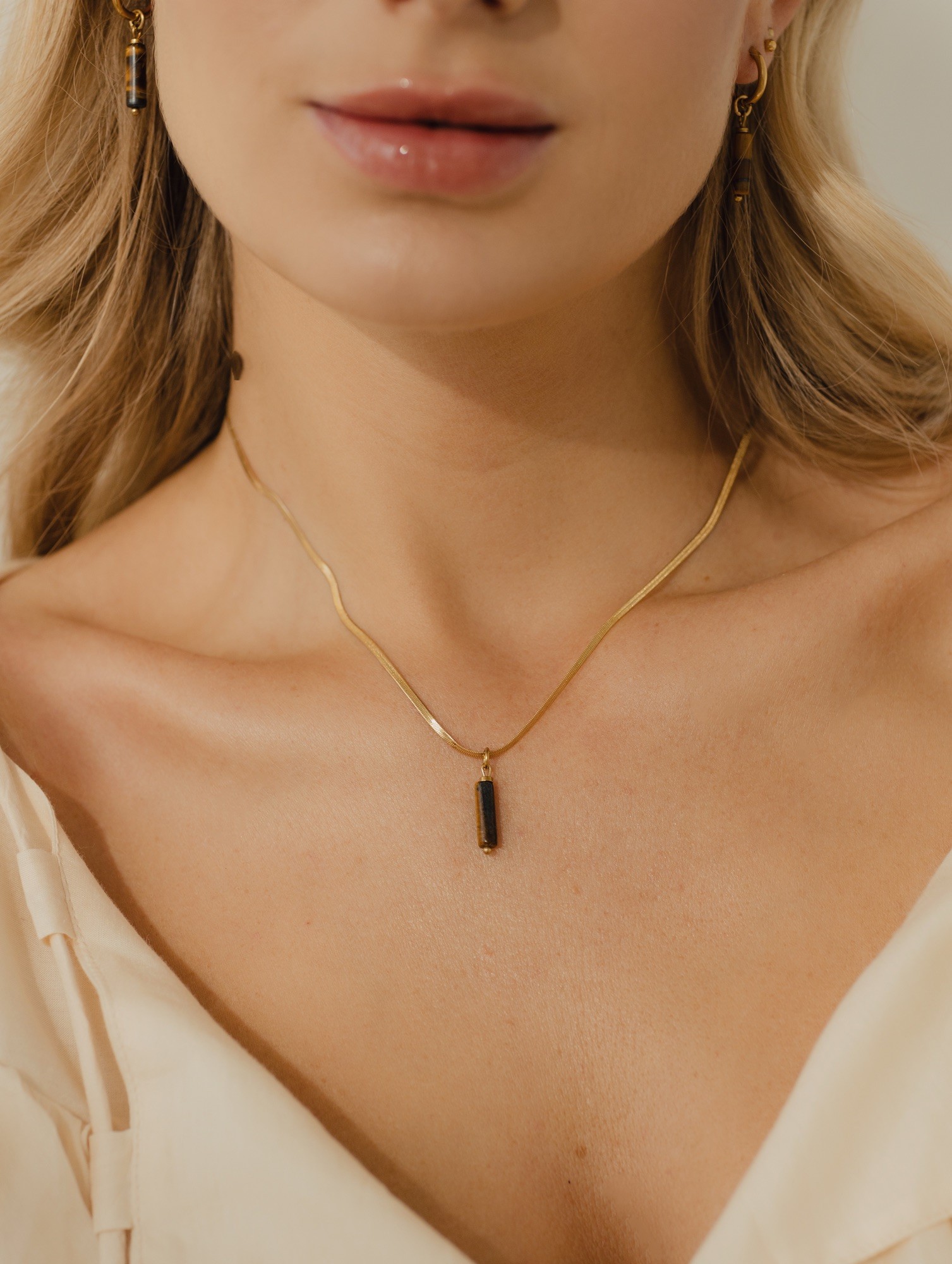 Naszyjnik typu żmijka z Tygrysim okiem Tiger silk – stal szlachetna