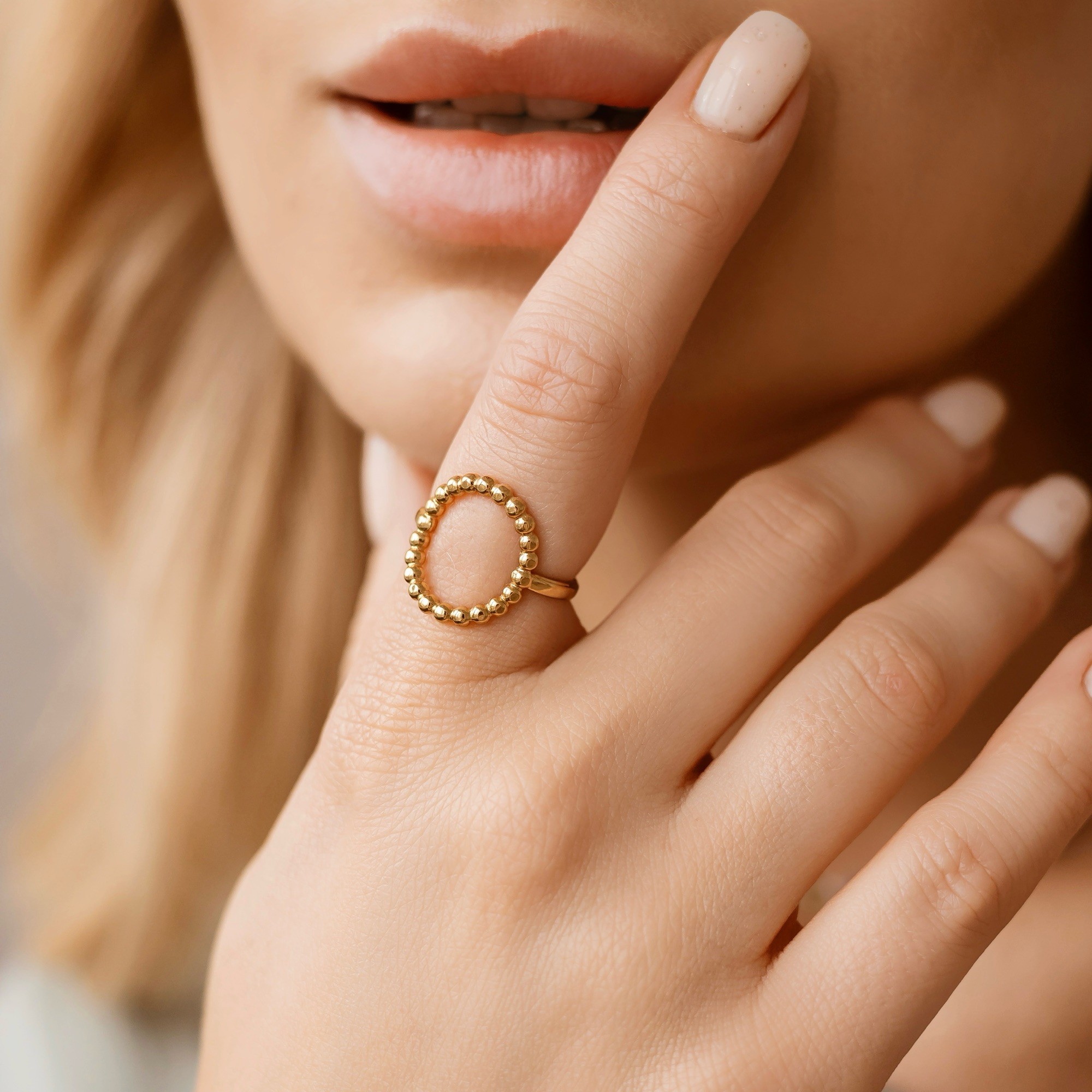 Pierścionek Vitality dot – pozłacana stal szlachetna