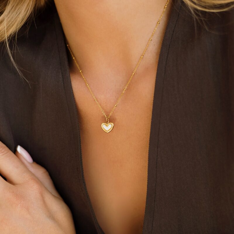 Łańcuszek Heart beat - stal szlachetna, masa perłowa