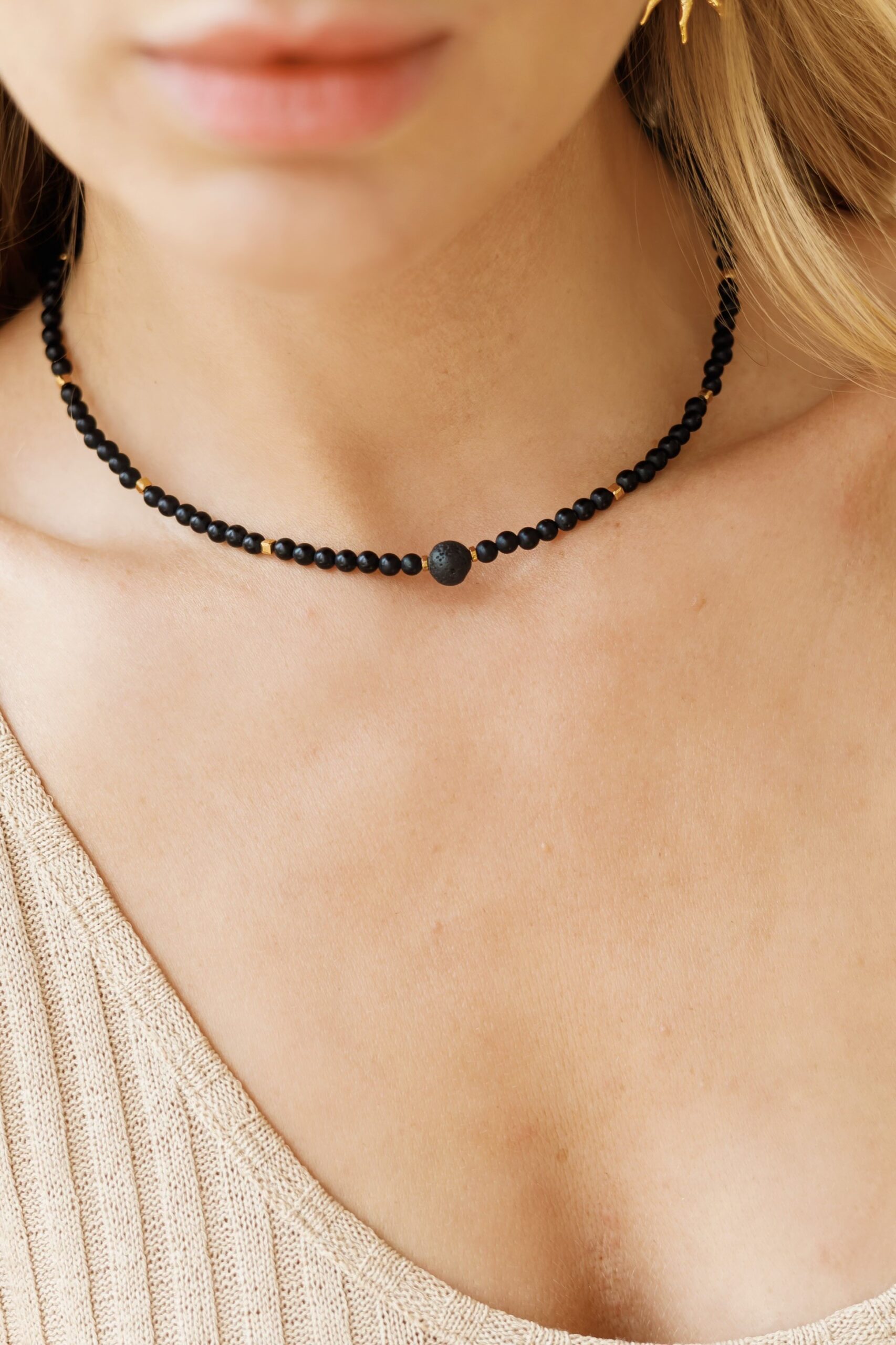 Naszyjnik typu choker Black Nomad – Onyks, Lawa wulkaniczna, Hematyt