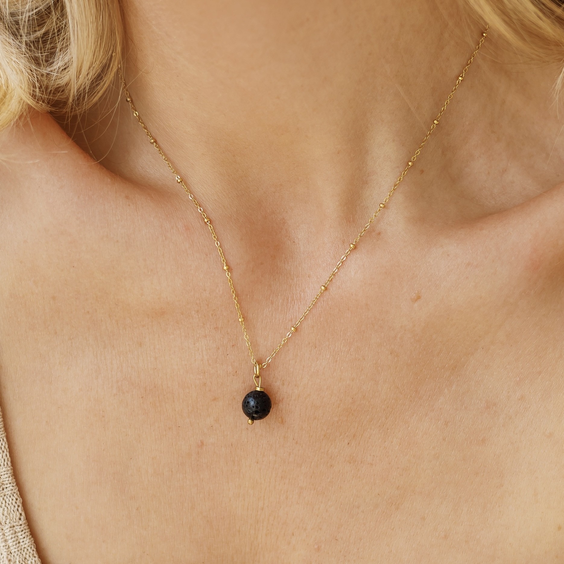 Łańcuszek Black Nomad – Lawa wulkaniczna