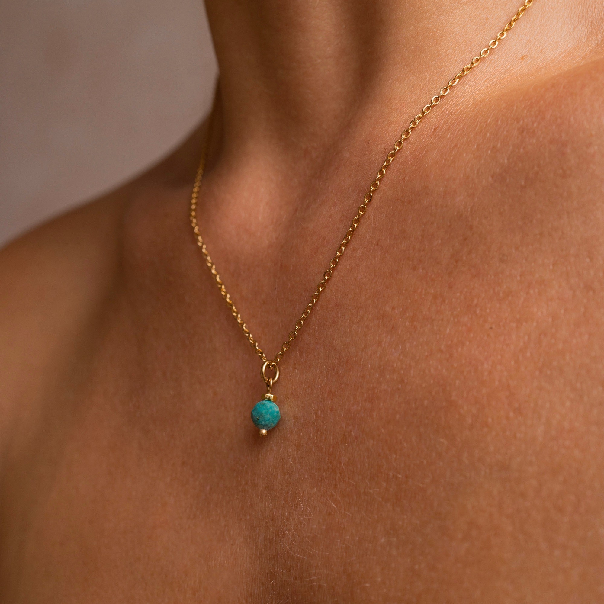 Naszyjnik zodiakalny – Wodnik – Chryzokola – stal szlachetna pozłacana