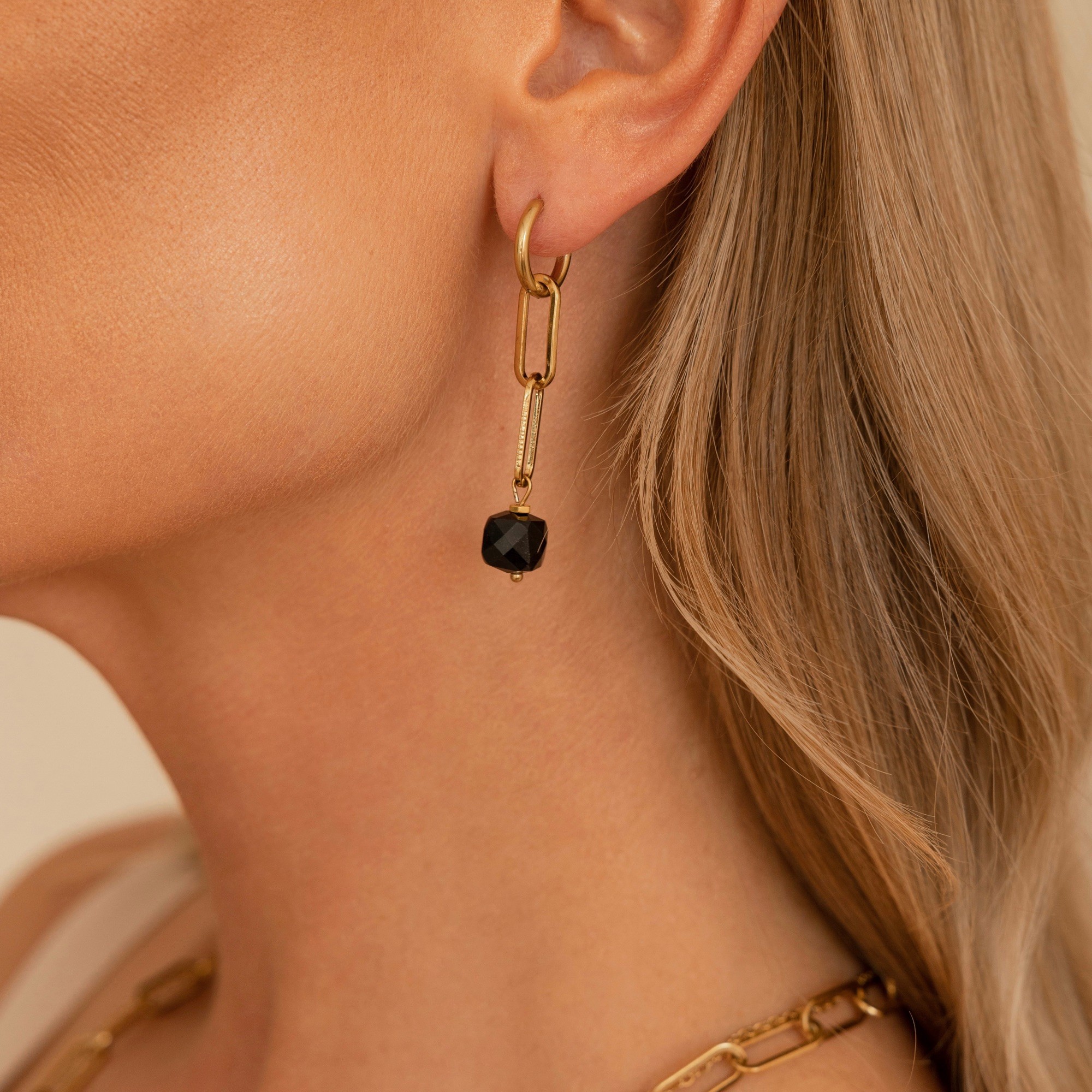 Kolczyki „Black Balance” – stal szlachetna