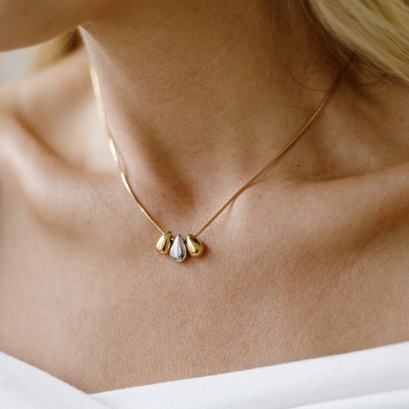 Naszyjnik ze stali szlachetnej Duality - srebrne i złote łezki