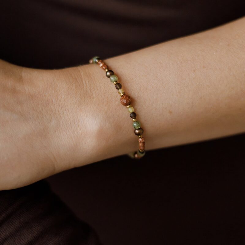 Bransoletka Golden hour - Apatyt zielony, Piasek pustyni, Granat zielony, Hematyt, Kwarc dymny, Perła słodkowodna