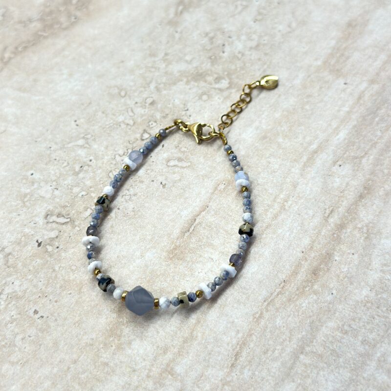 One & Only Blue White - Szafir