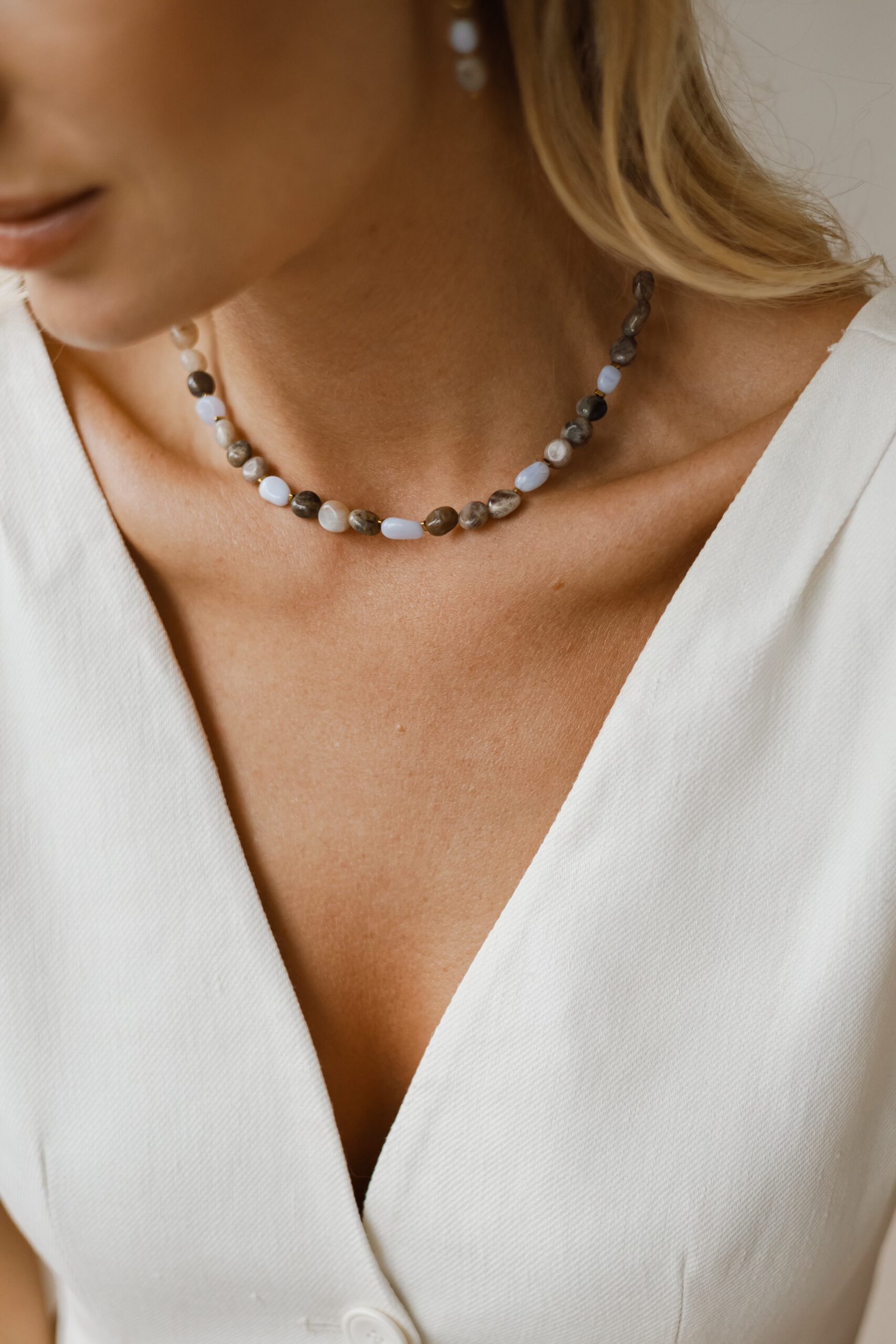 Naszyjnik z Kamieniem słonecznym i Chalcedonem  – Blue pastel