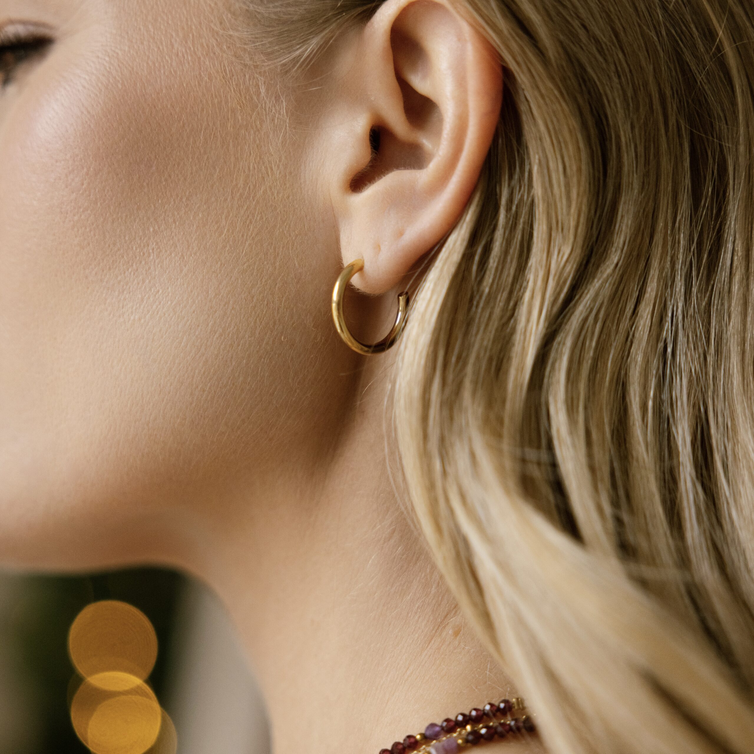 Kolczyki koła na sztyfcie Mystic – stal szlachetna pozłacana