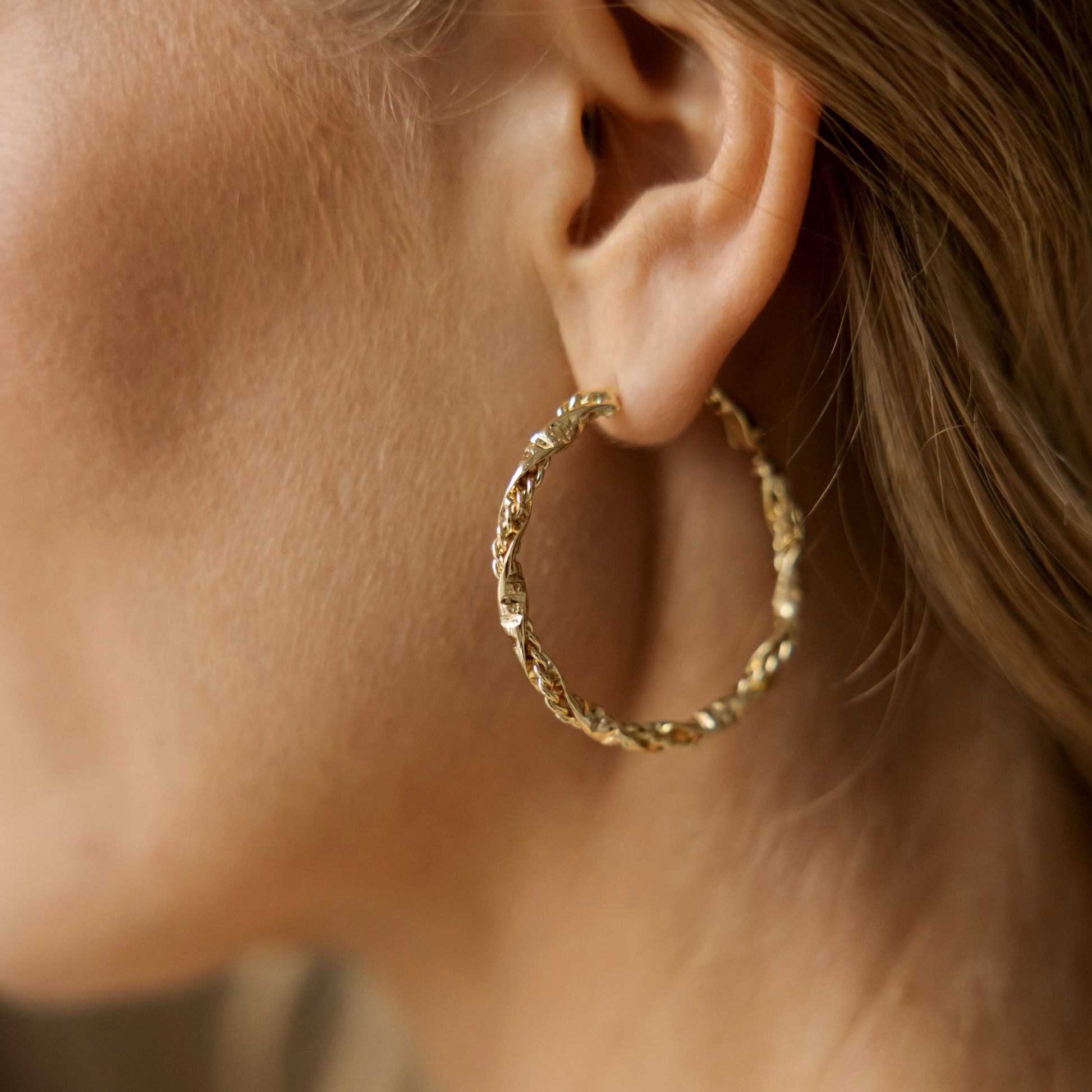 Kolczyki koła Matcha Matcha – stal szlachetna pozłacana