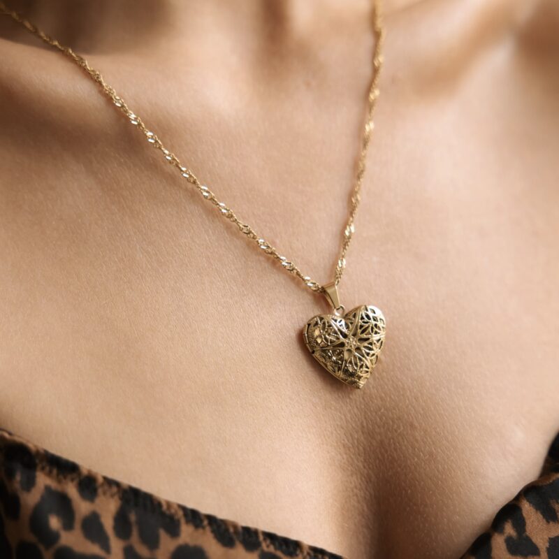 Ażurowy medalion serce - Stal szlachetna pozłacana