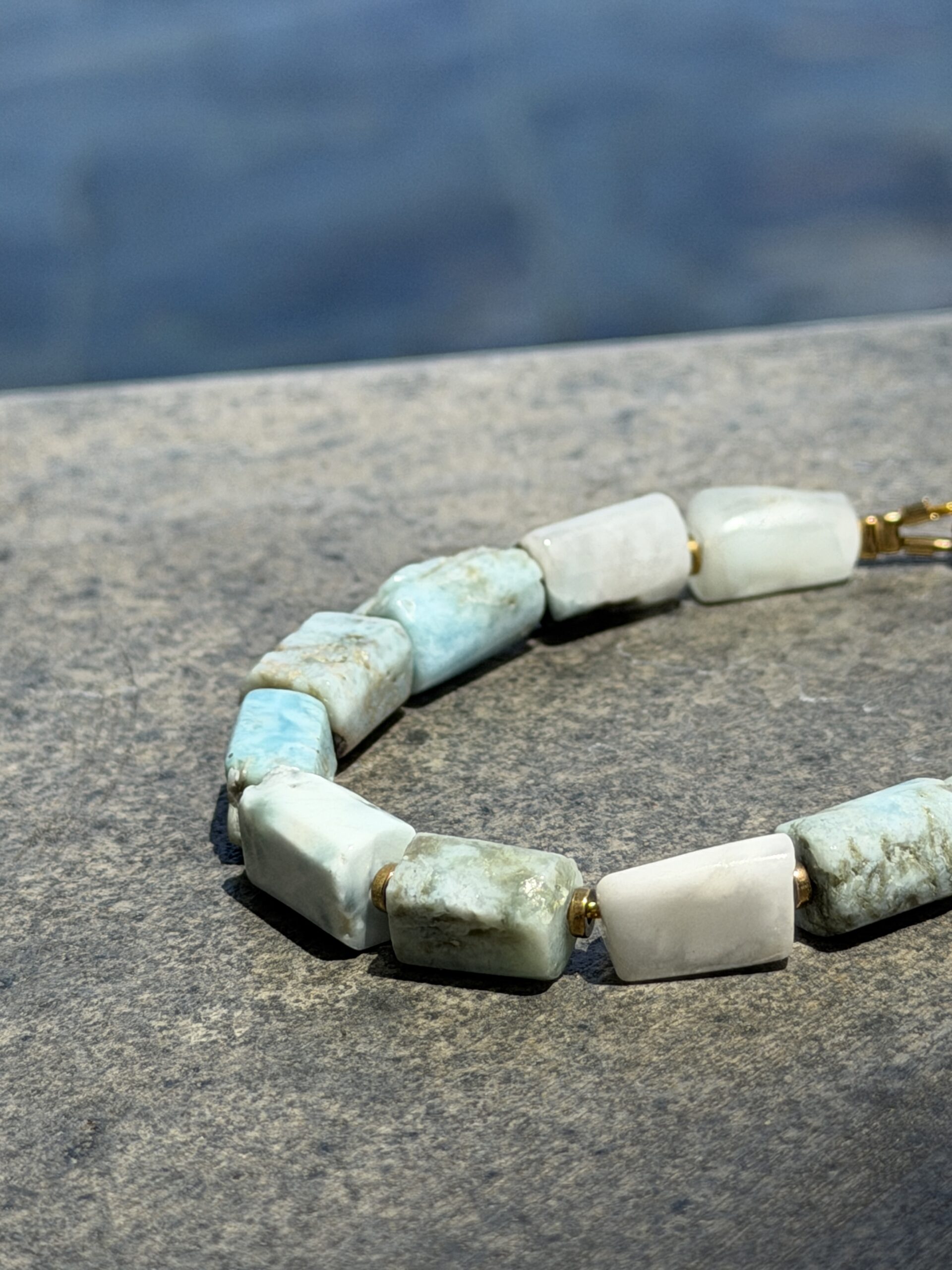 Bransoletka Gili – Larimar surowy, Hematyt