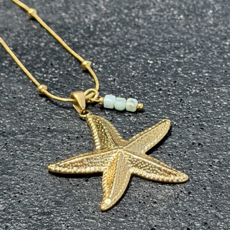 Naszyjnik Gili - łańcuszek rozgwiazda ze stali szlachetnej z Larimarem
