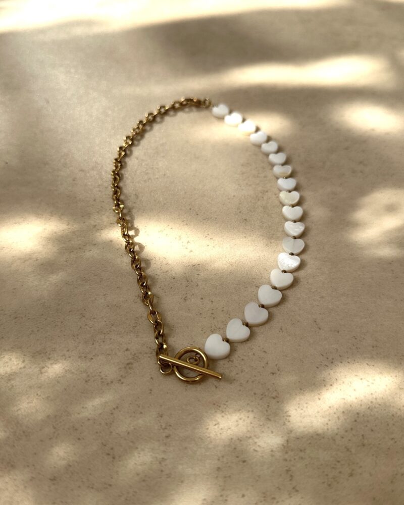 Naszyjnik "White Heart chain" - masa perłowa