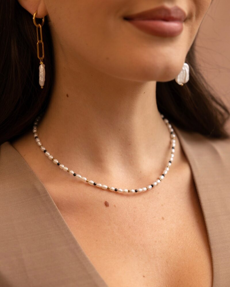 Naszyjnik typu choker "Contrast" - Perła słodkowodna