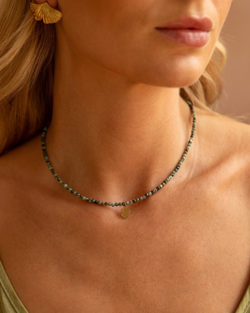 Naszyjnik typu choker "African monstera" - Turkus afrykański